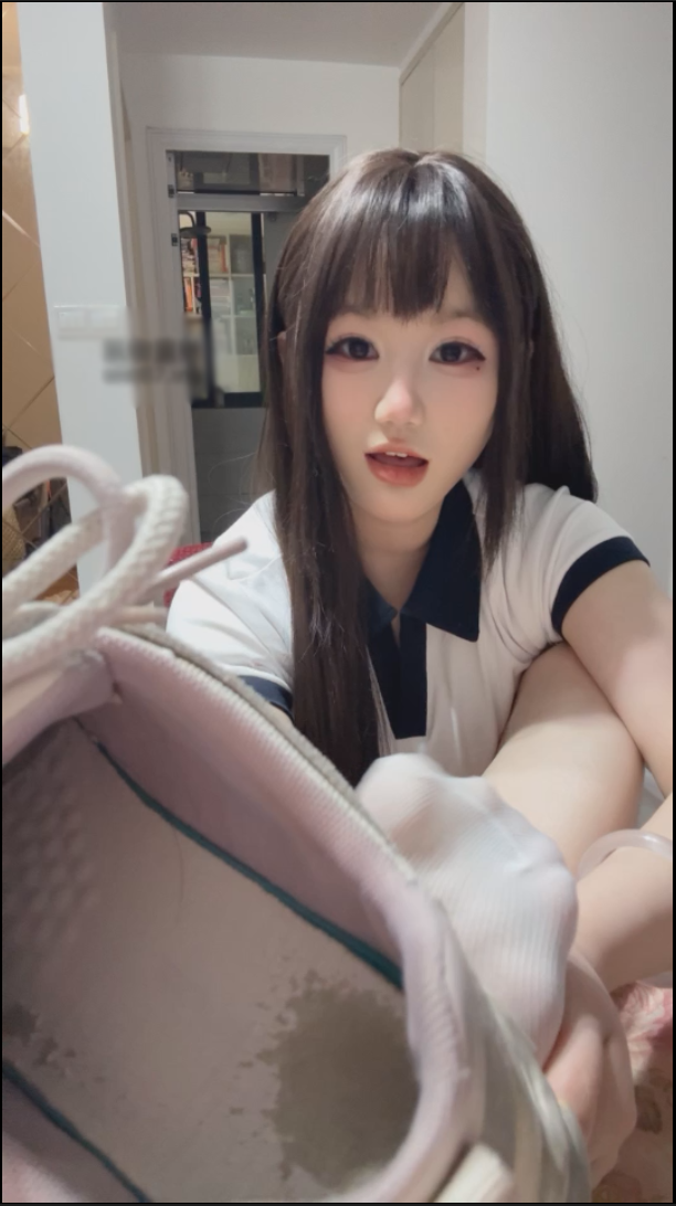 玩物直播六六-2025-03-02 运动鞋臭脚榨精【1V】【623MB百度云】