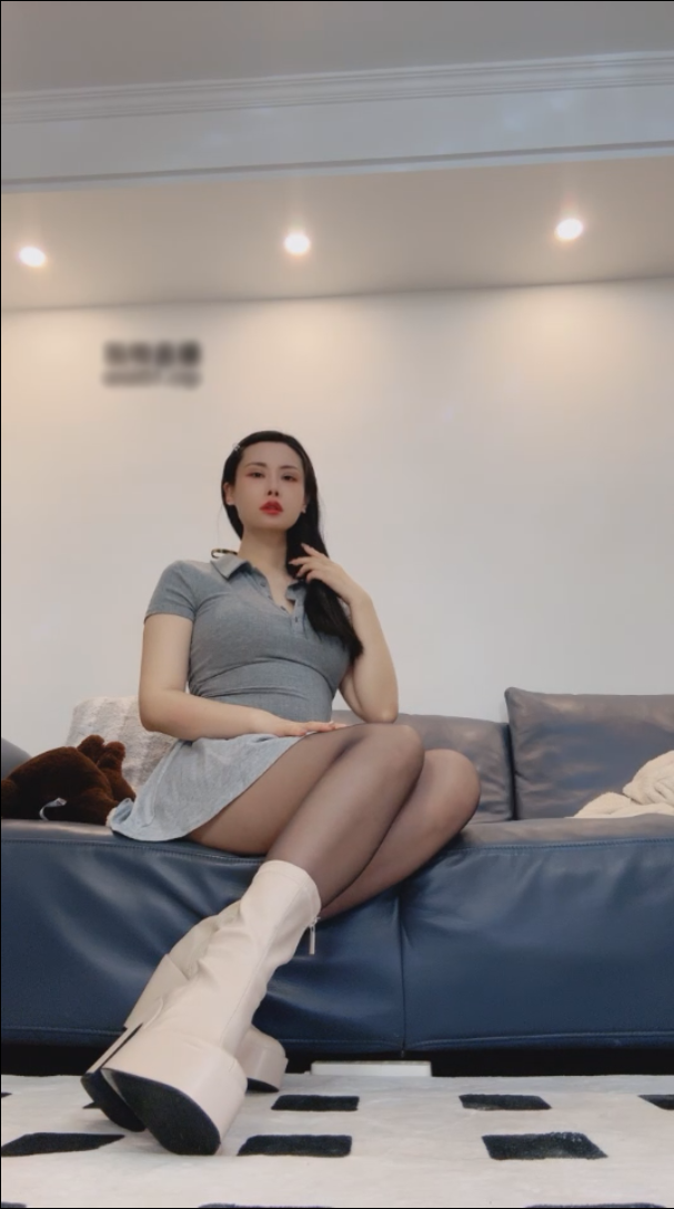 玩物直播松紫大大-2025-04-04 老公不行亲弟来凑！【1V】【1.04G百度云】