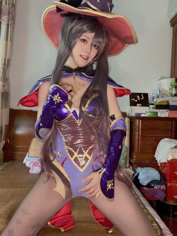 年年 - 原神 莫娜 Mona [NSFW]