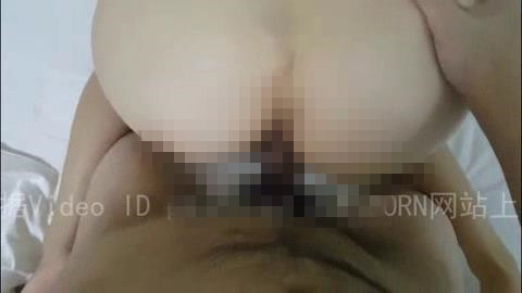 少女与男友在宾馆（3V,205M）
