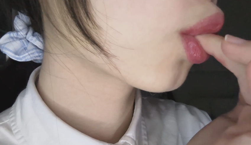 Nana困薯_嘬👅手指🤟🏻_两只手🙌🏻🚢  1V198M百度盘