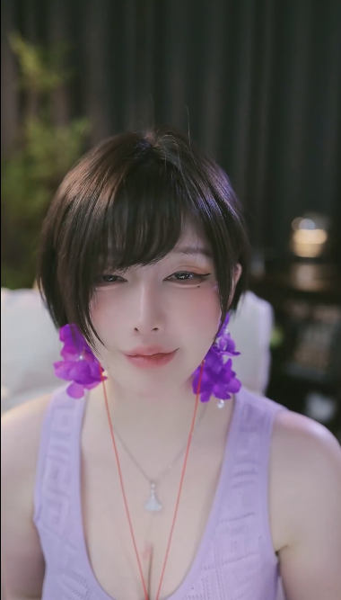 雨教皇 病娇跟踪狂姐姐 1V260M百度盘