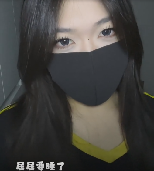 居居要睡了 许久不见的前男友辱骂 1V27M百度盘