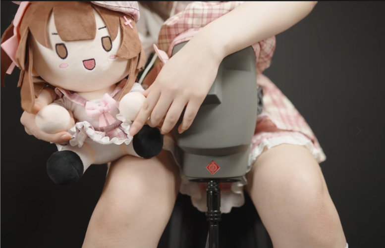 亭子ww  真人玩偶の心跳 1V656M百度盘
