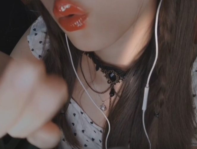 不吃肉的小兔叽_情景模拟_和小狗毛孩子互动 1V138M百度盘