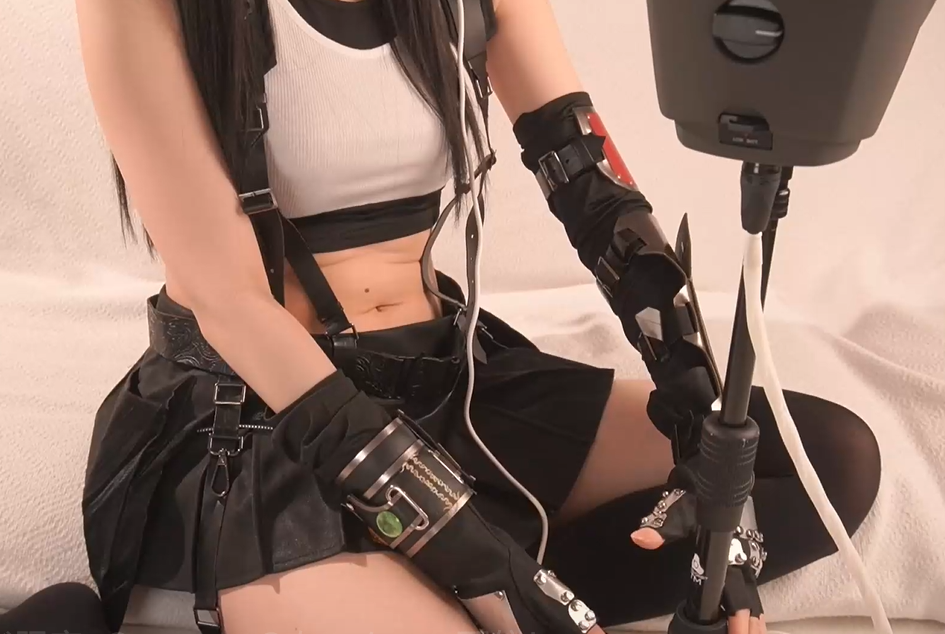 云上梦见 2025.04.20 限定ASMR びっぐらぶ限定F〇7ティフ〇ちゃんコス配信! 【1V1.8G】