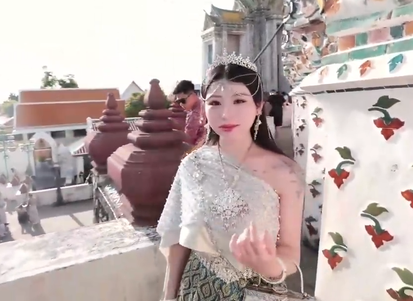 台湾甜妹-艾瑪Emma-新 雪白巨乳泰国性爱旅游(1V,206M)