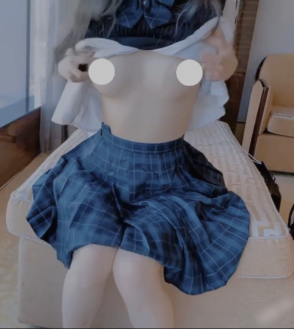 😭网红少女 英伦风JK制服 肛塞狐尾巴自慰 1V162M百度盘