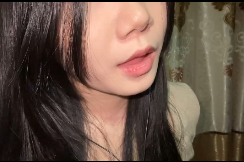 小诺眠绵 近距离甜屏 1V180M百度盘