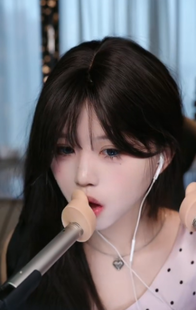 啵啵眠眠 6月限定相机 舔耳+甜麦 2V191M百度盘