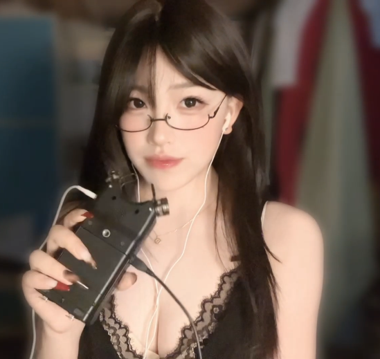 璐璐  麻麻骂骂➕倒计时  1V232M百度盘