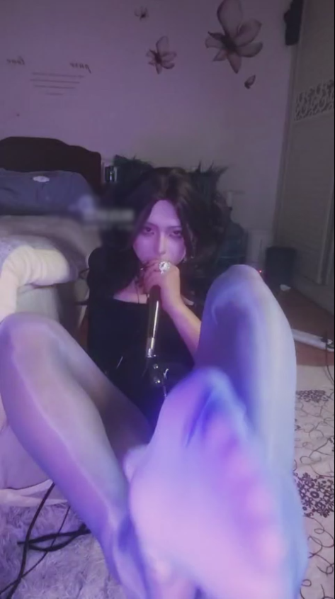 玩物直播CD白婉苏-20250531 第一视角-魔音爆吸香水【1V】【864MB百度云】
