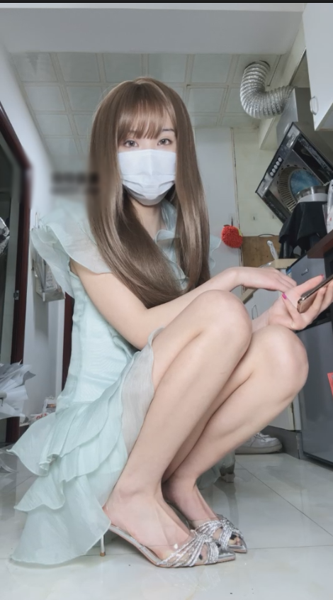 玩物直播一唯-2025-04-12裸足脚底口水腋下：为喜欢的女生当狗【1V】【679MB百度云】