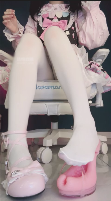 玩物直播Vinnie维妮-20250602 第一视角-变态哥哥进【1V】【1.18G百度云】