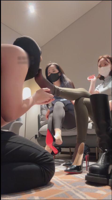 玩物直播晚晚-2024-12-15 双s玩弄18男大【1V】【855MB百度云】