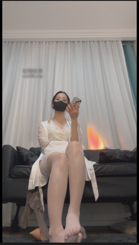 玩物直播晚晚-2024-12-25 小妈的无情压榨🚥【1V】【624MB百度云】