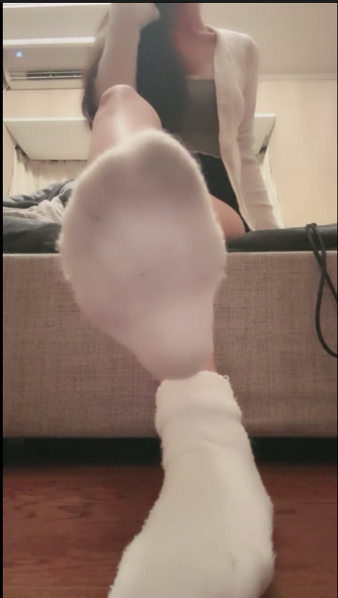 玩物直播璐璐是你mama-20250609 第一视角-全程辱骂压榨【1V】【546MB百度云】