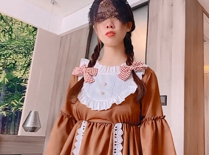 清纯邻家美少女『小猫』花季少女的淫乱治疗 无良医生欺骗内射我