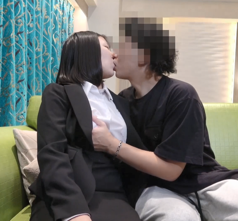 FC2-中介女一部