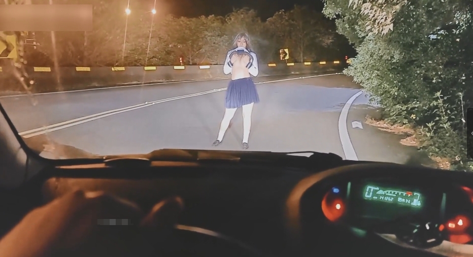 剧情–『洪A筱S鈞』延D道女D子高校A生S一起S在路A上玩D耍1V2000mb