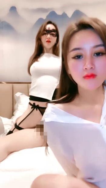 直播–姐A妹S花D车S轮A骑一A个换S一个1V330mb