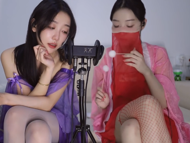 酥酥学姐_大王又来宠幸酥妃了，那这次就叫家妹一起服侍大王吧  1V164M百度盘