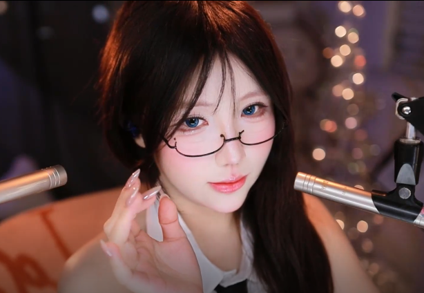 妮有柿 管麦舔耳 1V173M百度盘
