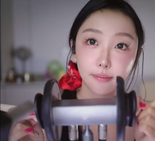 酥酥学姐_新人直播第一天，助眠记得带耳机嗷_20250702_ 1V511M百度盘