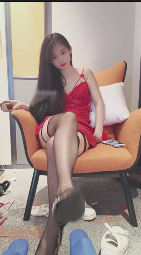 玩物直播汀兰小主-20250614 第一视角-小妈口水香水榨精【1V】【1.13G百度云】
