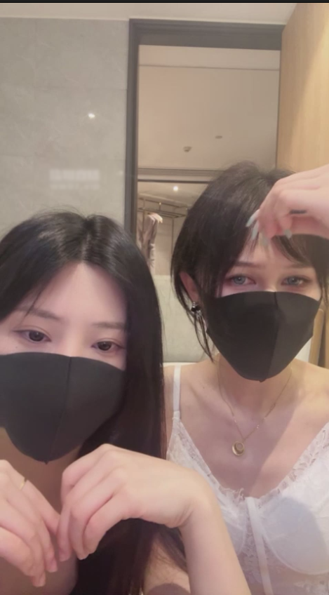 玩物直播重庆jojo-20250620 第一视角-被双主诱惑香水控制【1V】【732MB百度云】