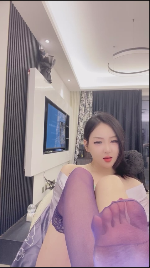 玩物直播知妤-250723 丝袜羞辱炸【1V】【708MB百度云】