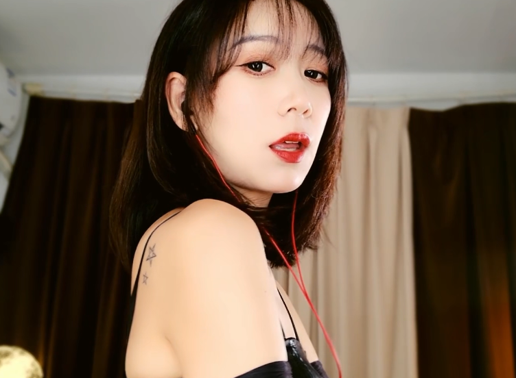 圈圈 大小姐  1V493M百度盘