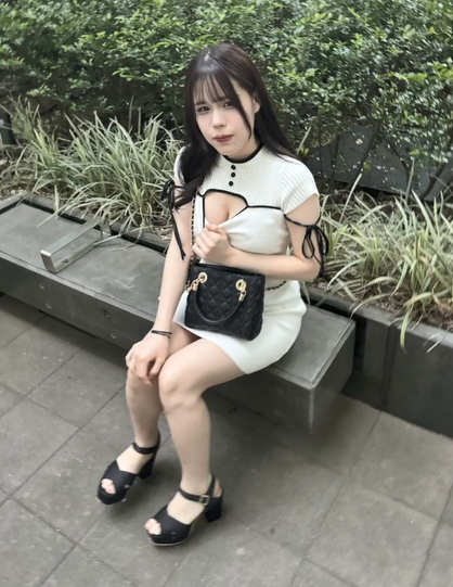 清纯反差的学姐