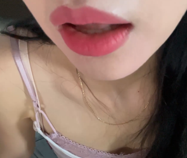 困困巧克力  宝 来kiss一下  she吻第一视角  1V154M百度盘