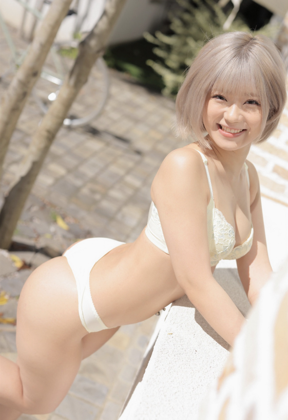 岛国多位极品AV女神 凉森＆河合 等露点写真套图【63P1.04G】