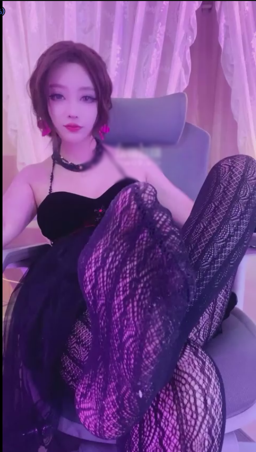 玩物直播梦二-250726 小妈来了畜生儿子【1V】【532MB百度云】