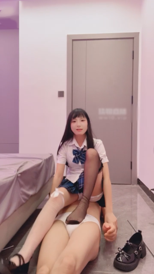 玩物直播困困s-250805 调教骚小狗【1V】【654MB百度云】