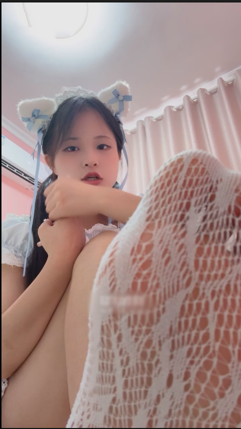 玩物直播甜桃大王-250806 红绿灯足榨手榨榨废【1V】【829MB百度云】