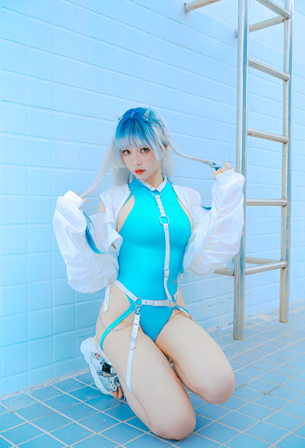 ElyEE子 NO.178 2025年06月订阅 June Set C Glassyhorn Devil 【34P3V94M】