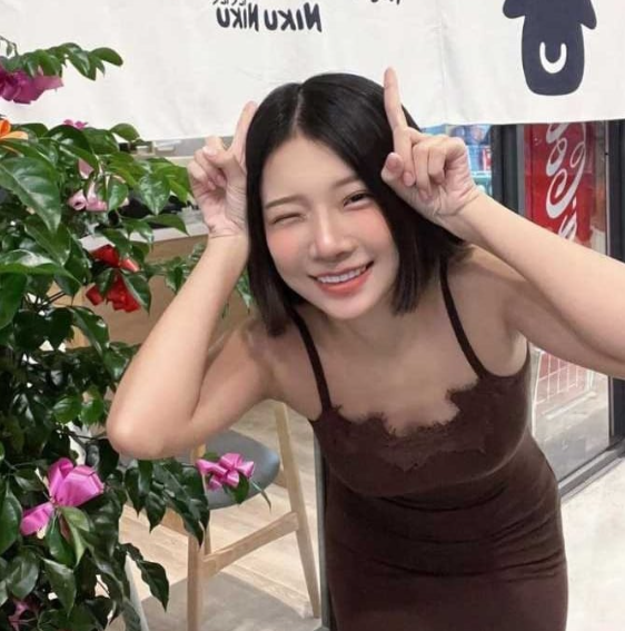 天津极品少妇❤️童杏丽❤️不雅视频泄露 性感女神露脸口交 灵活的小舌头来回打转！【195.46M1v】