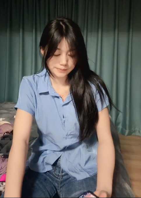 1849 牛仔电臀马达露脸骚姐姐【小桃子】福利作品