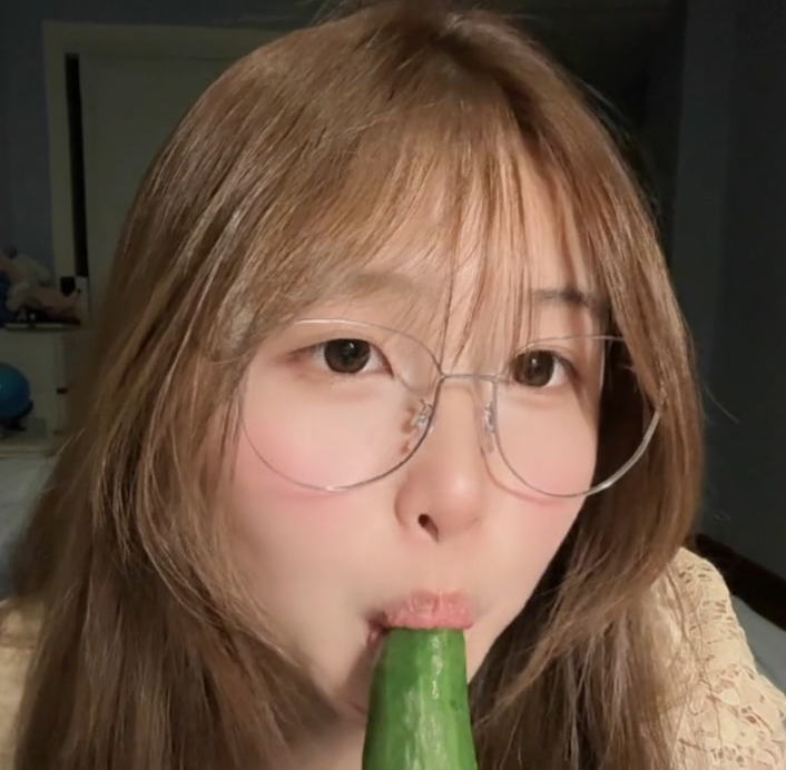 凡凡的助眠日记  黄瓜  1V132M百度盘
