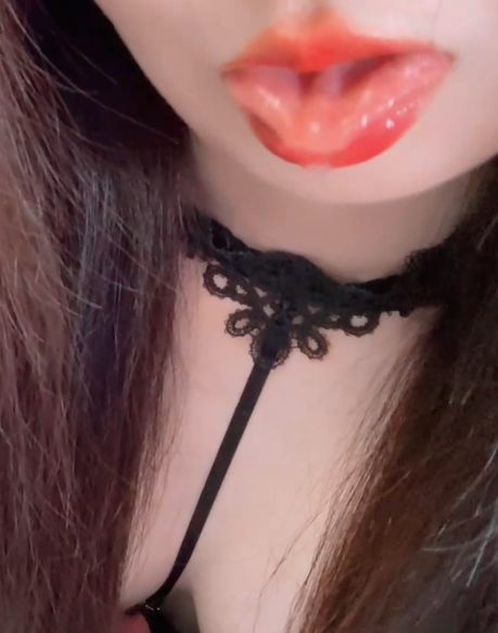 晚安yoyo 084挂脖蕾丝bra包tun黑丝tp刮擦ru液 - 1V474M百度盘
