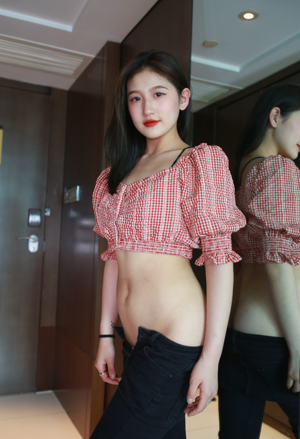 希威社舞蹈学院女神【彤彤】内部资料 【1024P10.1G】