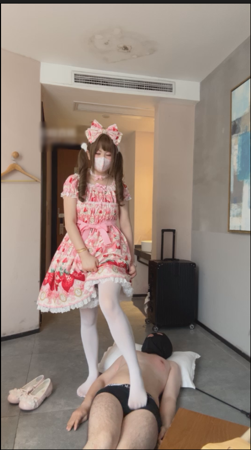 玩物直播六六-250709 洛丽塔S-坐脸窒息-虐乳-白丝诱惑【1V】【631MB百度云】