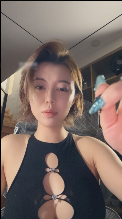 玩物直播Femdom奎茵-250730 滚进来被我骂到原地蒸发【1V】【806MB百度云】