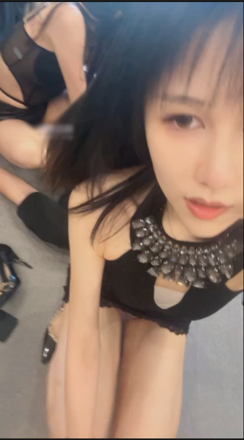 玩物直播粥粥-250714 双S-车模S黑丝美腿踩虐【2V】【1.22G百度云】