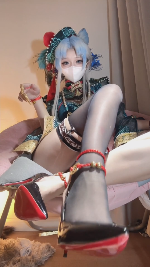 【新】芃芃大人-玉玲珑 僵尸娘 盯射 倒计时[2V][808MB百度盘]