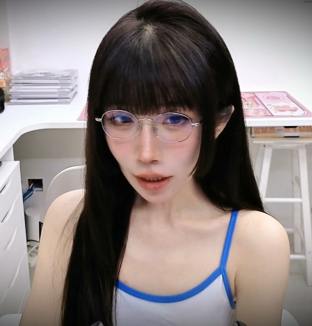 Aki秋水_眼镜娘の白色包装视觉触发_烤全羊prpr  1V880M百度盘