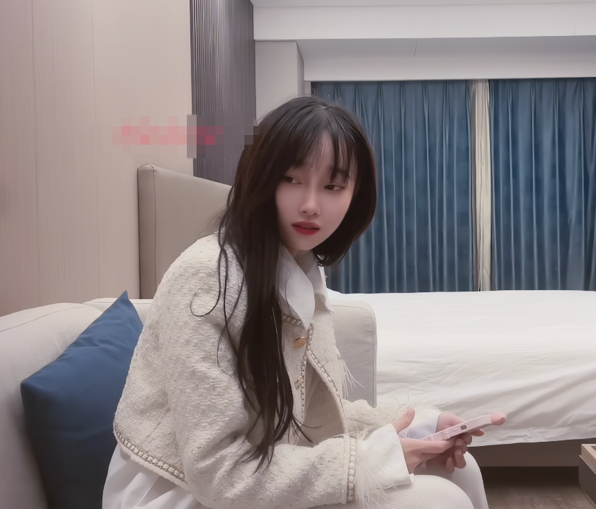 【鬼脚七】约操高颜值美院大学生，细腰美腿甜美女神